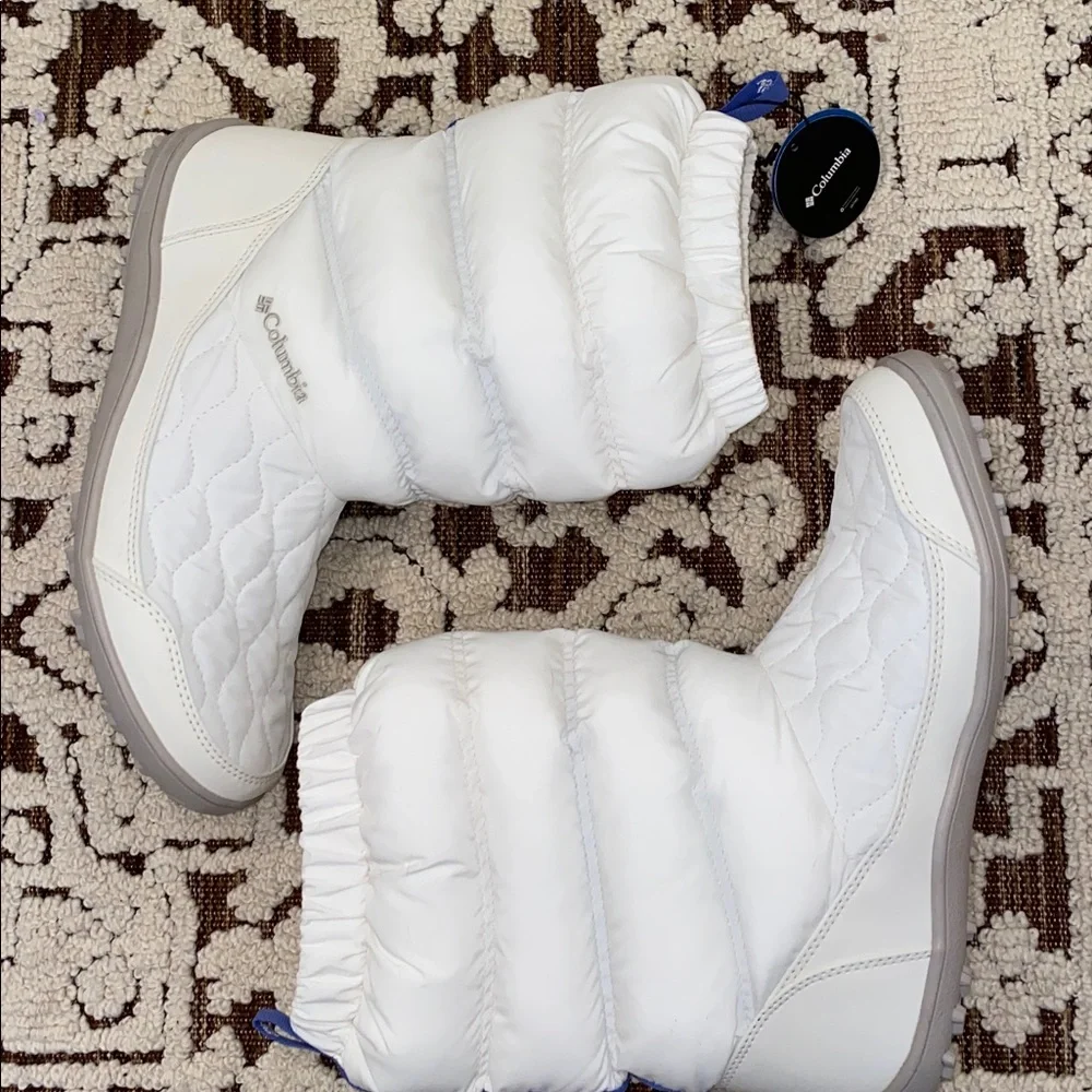 Columbia Minx Slip IV white winter snow boots, size 9.5